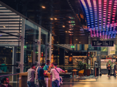 Diferença entre Painéis de LED Indoor e Outdoor: Qual Escolher?